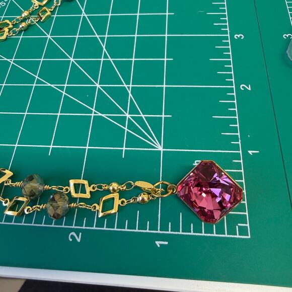 NEW!  Rose necklace kaleidoscope Crystal made by Swarovski Pendant beaded chain - Picture 5 of 7